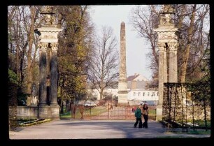 Obelisk 20.4.77.