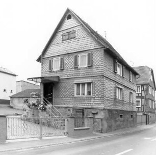 Fachwerkwohnhaus; Ortenberg, Hauptstraße 27