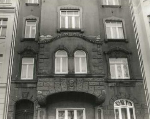 Wurzen, Bürgermeister-Schmidt-Platz 22. Wohnhaus (1905/1910). Erker