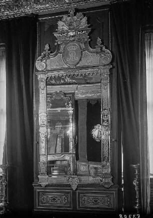 Kristallspiegel : Dresden, Residenzschloss. Westflügel. Audienzgemach, Spiegel