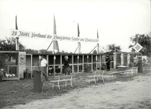 Viehbeschau in Sonnewalde : Viehwirtschaft - häusliche Viehwirtschaft. Ort: Sonnewalde, Kreis Finsterwalde. Viehmusterung des Kreises Finsterwalde (auf dem neuen Reitplatz)