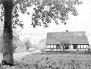 Außenansicht der Wilhelm-Pieck-Gedenkstätte in Zechin (Brandenburg)