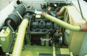 Fotografie: Dieselmotor, Mähdrescher selbstfahrend
