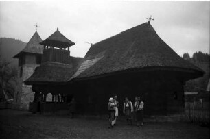 Brosteni: Alte Holzkirche