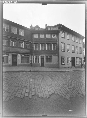 Nordhausen, Barfüßerstraße. Wohnhaus. Straßenfront
