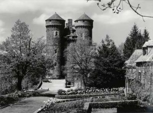 Das Chateau d'Anjony bei Tournemire