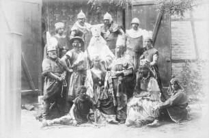 Fotoalbum von F. Albert Schwartz: Künstler-Fest 26. Juni 1886 (Pergamonfest/Griechisches Fest im Ausstellungspark in Moabit)