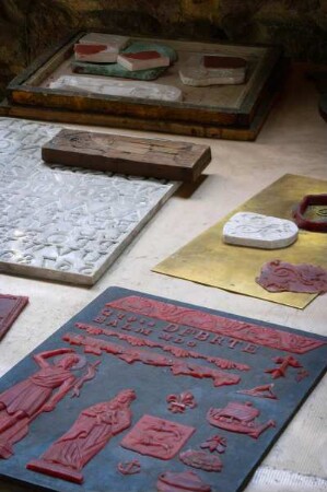 Frankreich. Basse Normandie. Manche. Villedieu les Pöles. Fonderie de cloches. Glockengiesserei. Stillleben