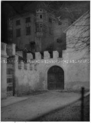 Burg- oder Schlosshof