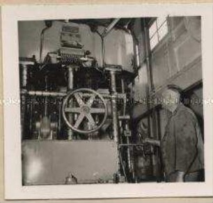 Güster, Hanseatische Kieswerke GmbH, Maschinenanlage im Schwimmbagger