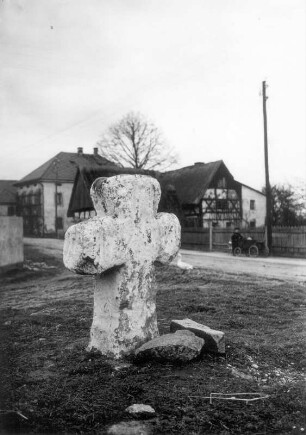Steinkreuz : Crostwitz, Steinkreuz