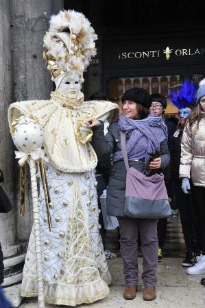 Karneval in Venedig : Aufgenommen am Rosenmontag, dem 20. Februar 2012 auf dem Markusplatz in Venedig