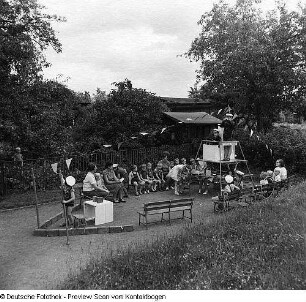 Kindergärten, Heime (Spielplätze im Freien)