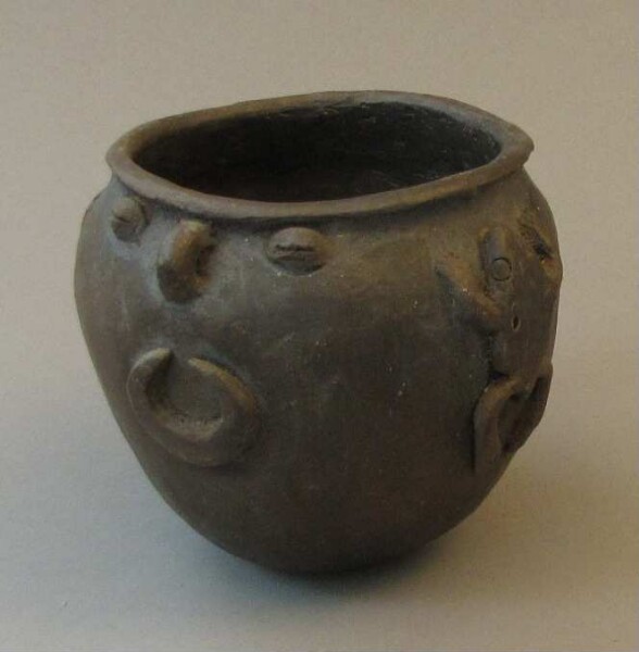 Clay vessel