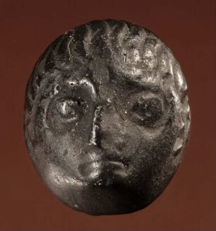 Skulptur eines menschlichen Kopfes