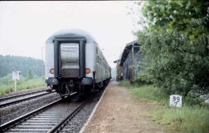 Uiffingen Bahnsteig N5867 Bnb-Wagen Wärter Pirkart