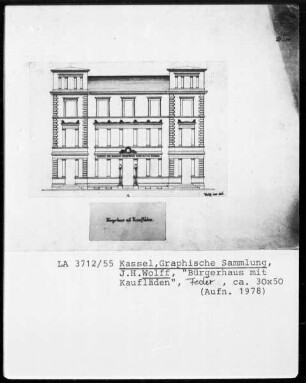 Bürgerhaus mit Kaufläden