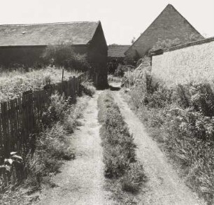 Stallgebäude : Vierseithof (19. Jh.). Scheune und Stallgebäude