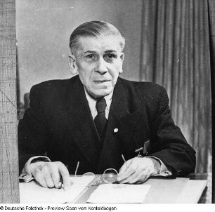 Porträt; Otto Buchwitz