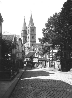 Schwelm, Stadt : Schwelm. Untere Kölner Straße. Blick nach Nordosten zur Christuskirche