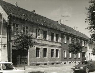 Herzberg (Elster), Neumarkt 3 und 4. Wohnhäuser (wohl um 1850)