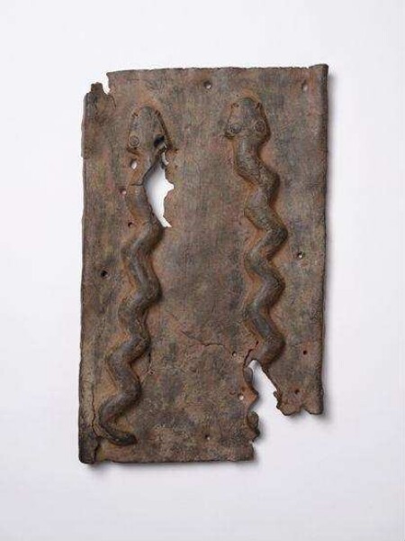 Bronze plate with 2 snakes