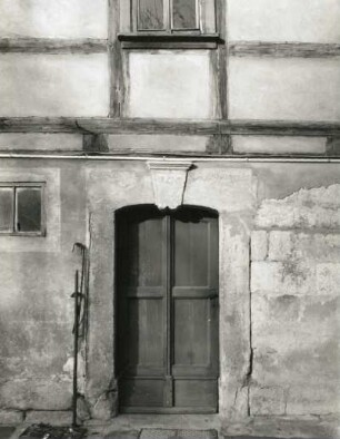 Dresden-Strehlen, Altstrehlen 10. Wohnstallhaus (1814). Portal (Hofseite)