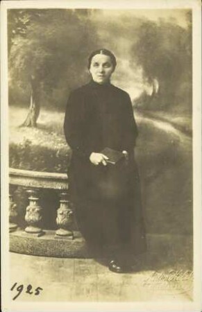 [Therese von Konnersreuth]