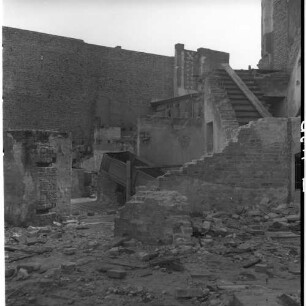 Negativ: Ruine, Motzstraße 17, 1952