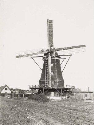 Galerieholländerwindmühle. Ansicht von vorn : Cranz (Samland). Galerieholländerwindmühle. Ansicht von vorn