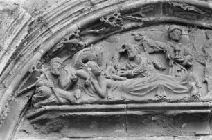 Westportal: Tympanonrelief mit Anbetung der Heiligen Drei Könige