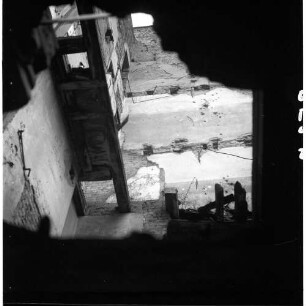 Negativ: Ruine, Goltzstraße 25, 1951