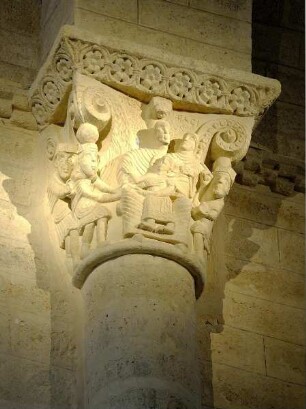 Romanische Kapitelle im Inneren — Kapitell 18: Anbetung der Könige
