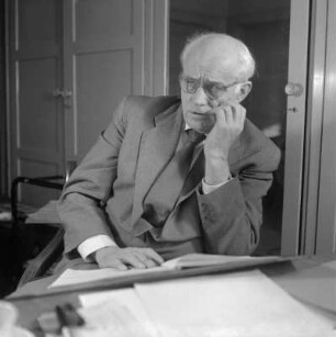 Plievier, Theodor (1892-1955; Schriftsteller)
