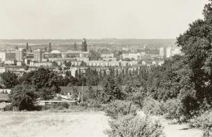 Dresden-Plauen. Blick von der Südhöhe nach Norden auf das Stadtzentrum vom Wiener Platz bis zum Pirnaischen Platz