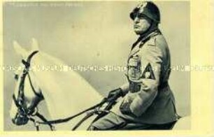 Benito Mussolini zu Pferde