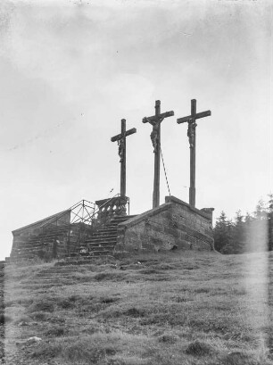 Kloster Kreuzberg, Golgatha-Gruppe : Bischofsheim-Klosterkreuzberg. Kloster Kreuzberg, Kreuzigungsgruppe