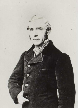Porträt Hähnel, ? (nachgewiesen um 1870; Schauspieler o. Tänzer). Albuminabzug auf Karton (Carte-de-visite mit Atelieraufdruck verso)