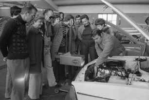 Pannenkurs für Autofahrer, veranstaltet vom Motorrad- und Auto-Club im ADAC