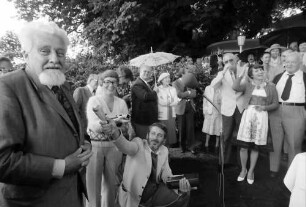 1978 Medizin 26. Juni bis 30. Juni; Maikäferrede: Konrad Lorenz mit zwei Reportern, 1. Reihe rechts: Graf Lennart Bernadotte, Gräfin Sonja Bernadotte, Werner Forßmann