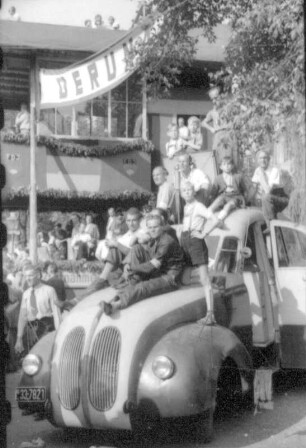 Rennbahn Leipzig- Scheibenholz. Autorennen. Fotoserie