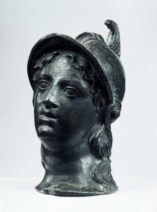 Kopf einer Minerva