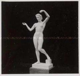 Paris, Bildhauer Professor Arno Breker, Figur "Die Anmut"