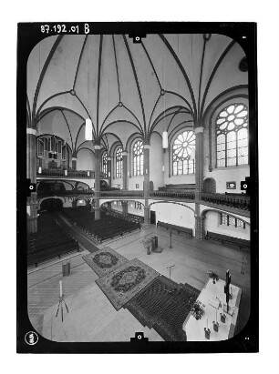 Berlin-Prenzlauer Berg. Gethsemanekirche (1891-1893; A. Orth). Inneres nach Nordwest