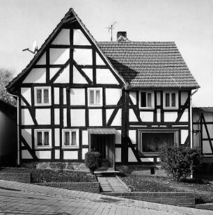 Großalmerode, Steinweg 6