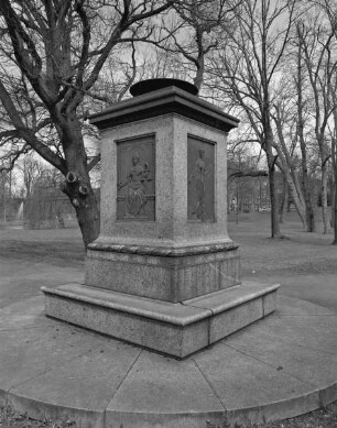 Herzog-Bernhard-Denkmal