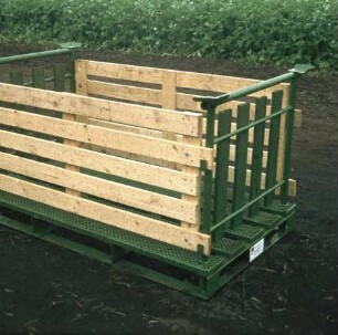 Fotografie: Gartenbau, Transport, Transportgerät