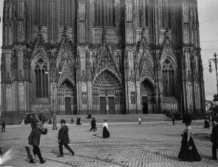 Westseite : Köln, Blick auf die Portale der Westseite des Doms