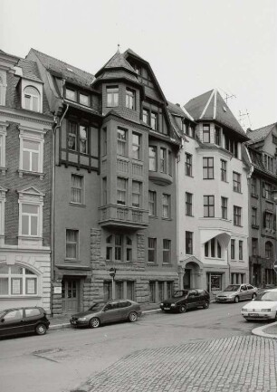 Wohnhäuser : Plauen-Dobenau, Karlstraße 66 (links) und Ziegelstraße 56. Wohnhäuser. Straßenansicht