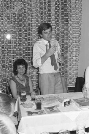 Kommunal- und Ortschaftsratswahl am 22. Juni 1980. Wahlveranstaltung der Karlsruher FDP im Café Luz in der Göhrenstraße 35